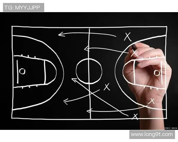 南京篮球队战术解析：从进攻布局到防守策略的全面剖析