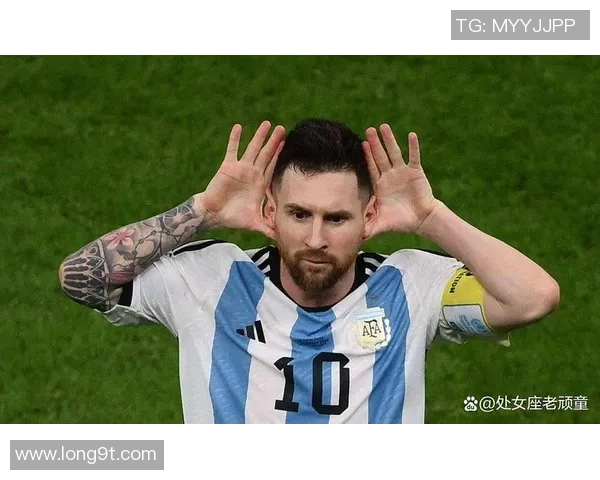 咬耳朵的足球明星背后的故事与传奇时刻揭秘 咬耳朵的足球明星背后的故事与传奇时刻揭秘