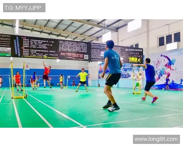 成都羽毛球队以85分稳居联赛积分榜首位展现强劲实力